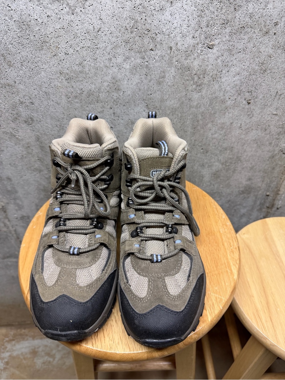 Women’s Tan Lace-Up Ankle Boots - Rugged Outdoor Style